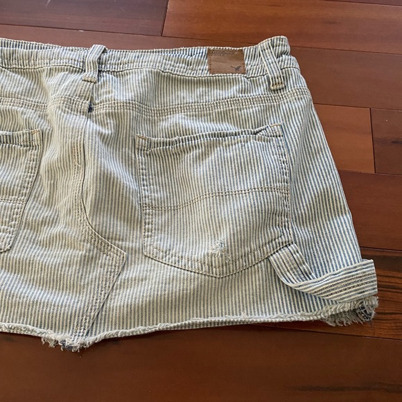 [American Eagle] Seersucker Denim Mini Skirt - Picture 5 of 5